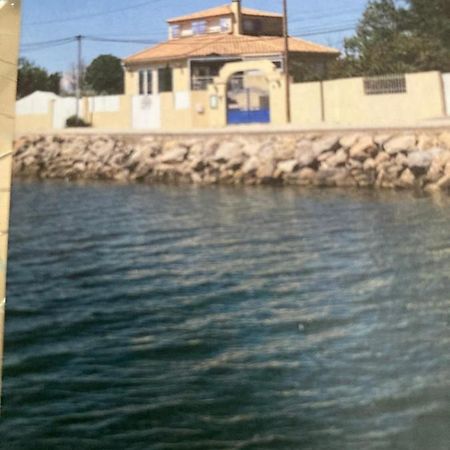 לינה וארוחת בוקר מרסיאן Le Robinson מראה חיצוני תמונה